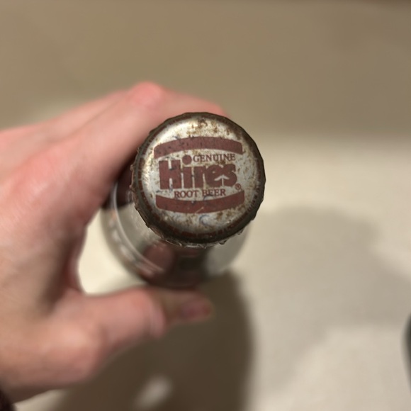 Hires root beer - Picture 3 of 4